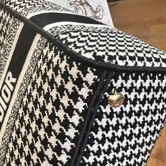 DIOR Medium Lady D-Lite Bag  Black and White Houndstooth Embroidery - Picture 6 of 11